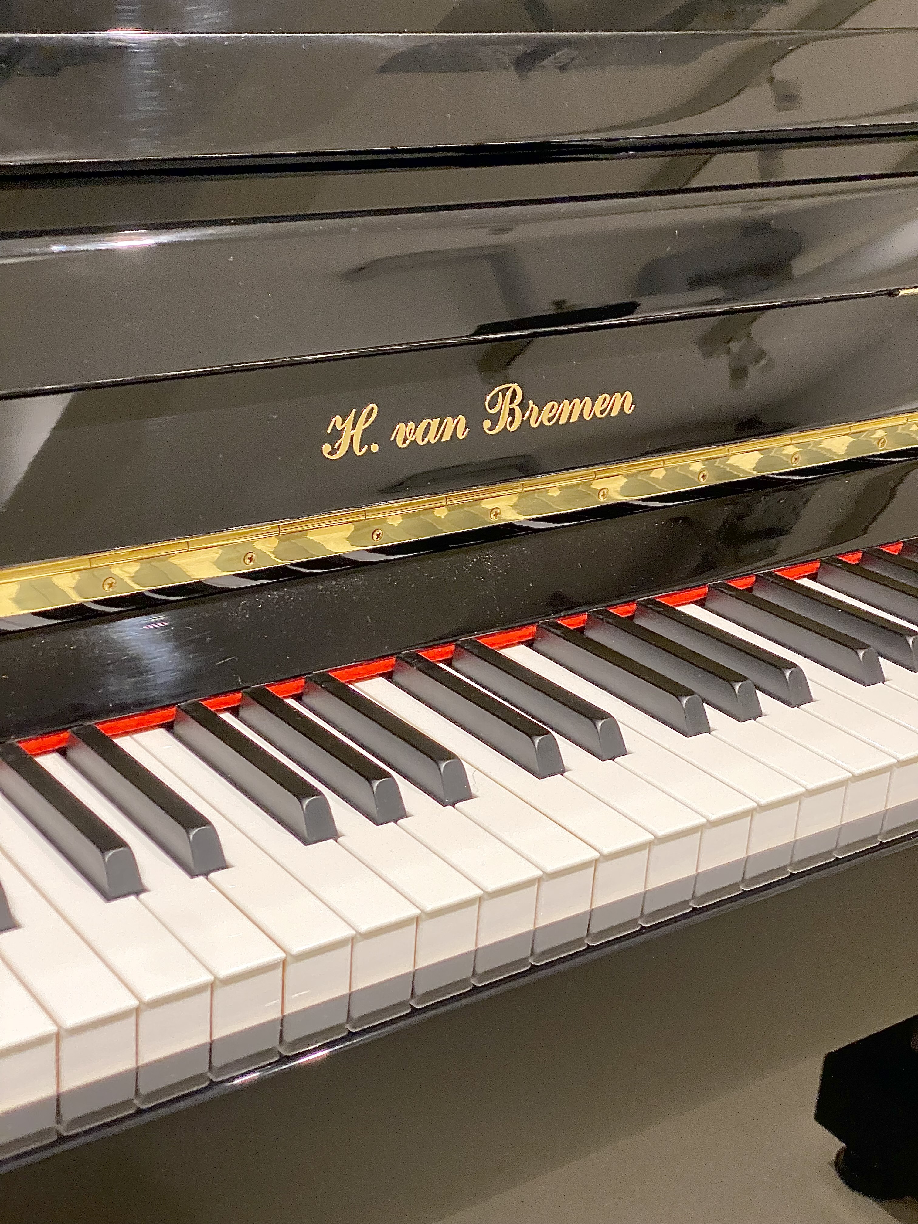 H. van Bremen Klavier F 120